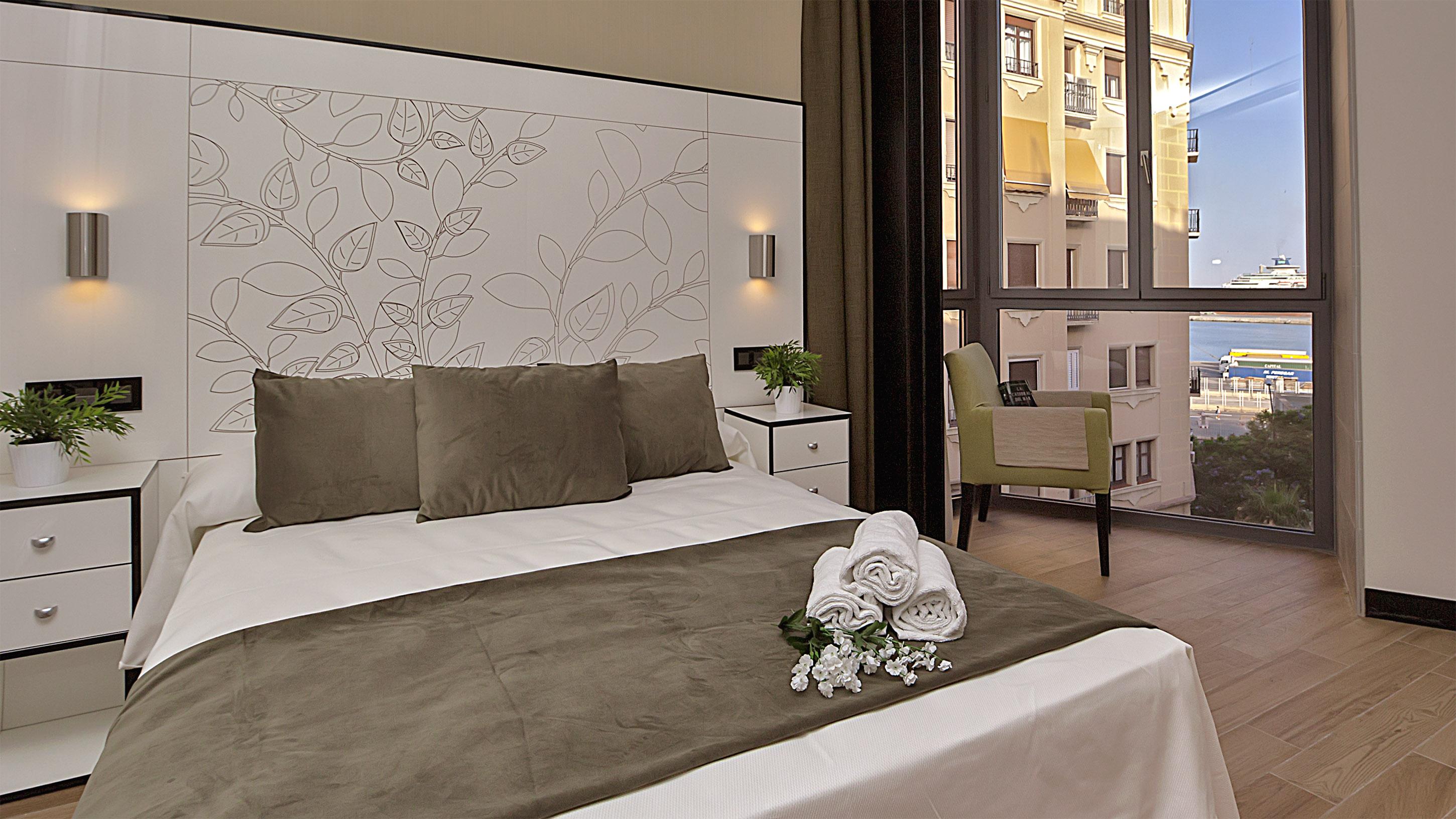 Apartamentos Suites Oficentro Deluxe Malaga Bagian luar foto
