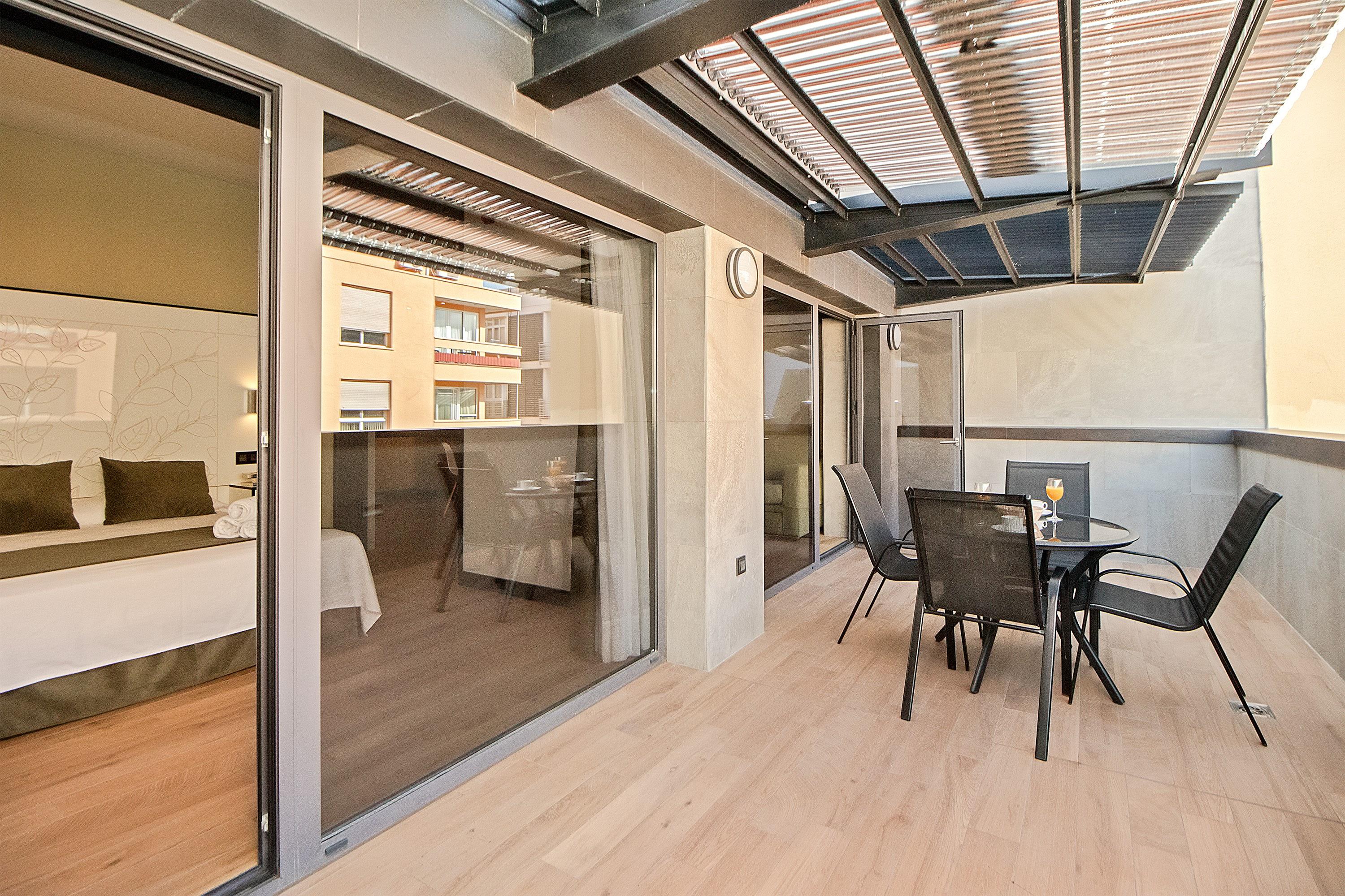 Apartamentos Suites Oficentro Deluxe Malaga Bagian luar foto