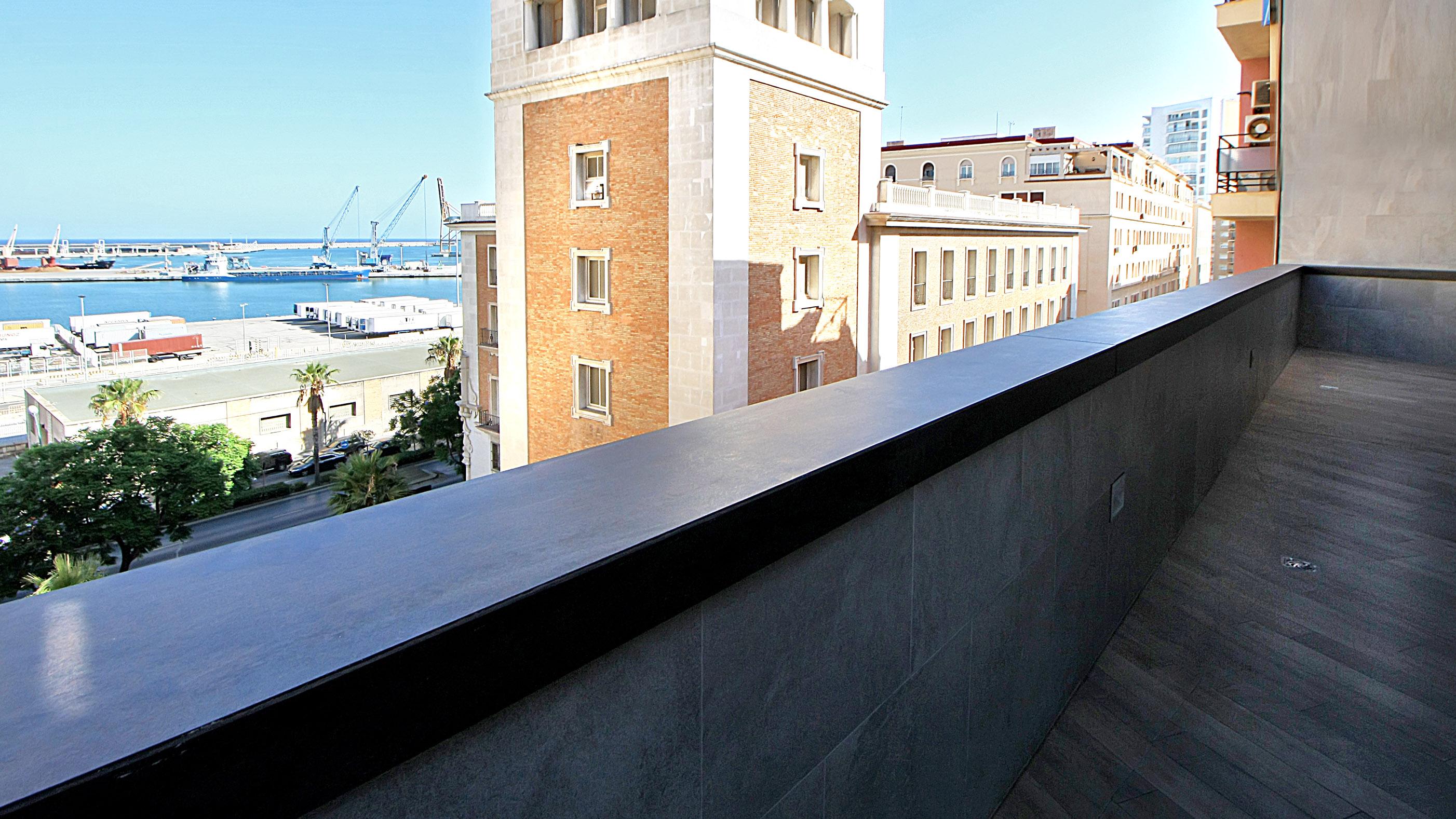 Apartamentos Suites Oficentro Deluxe Malaga Bagian luar foto