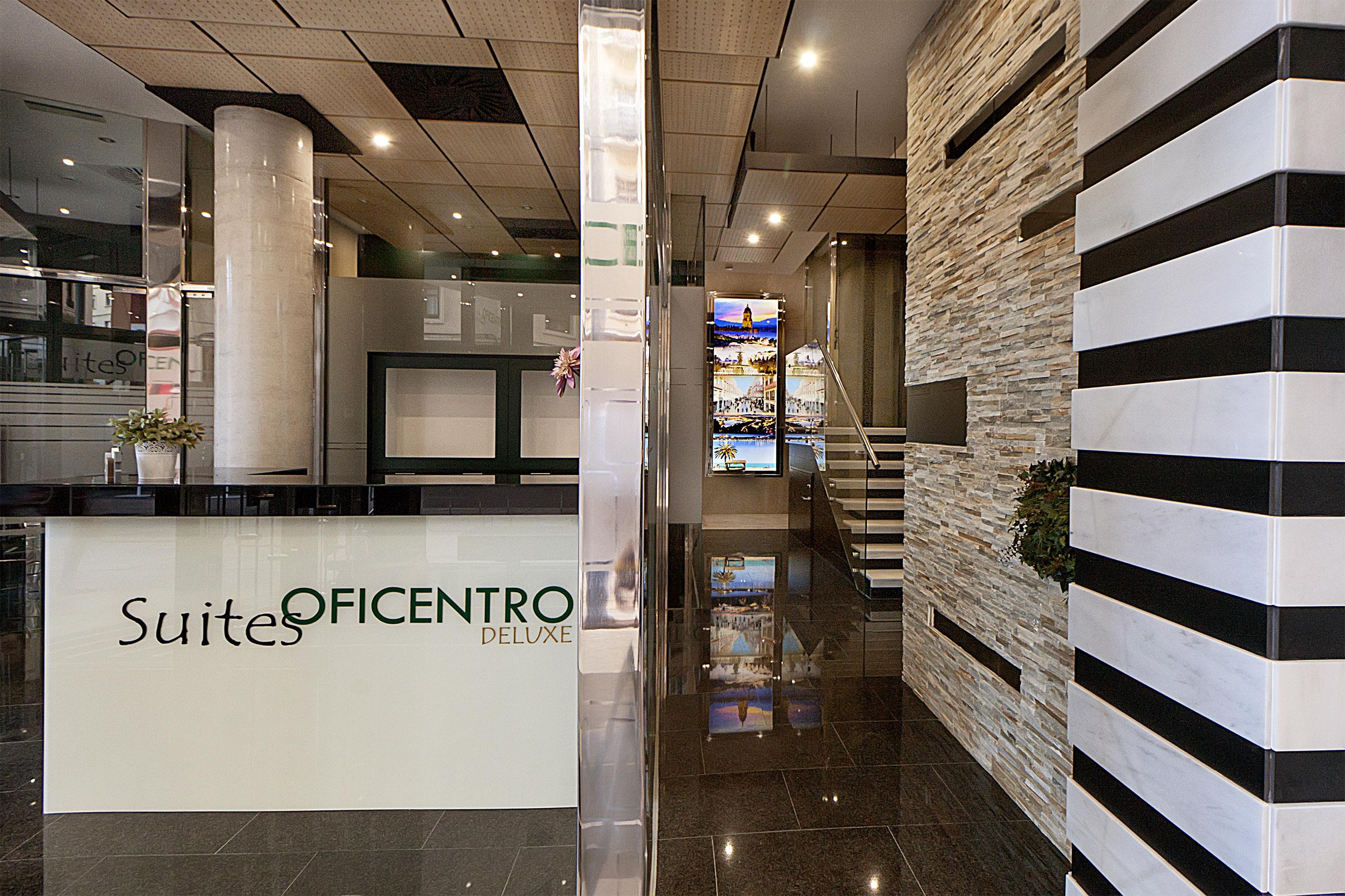 Apartamentos Suites Oficentro Deluxe Malaga Bagian luar foto
