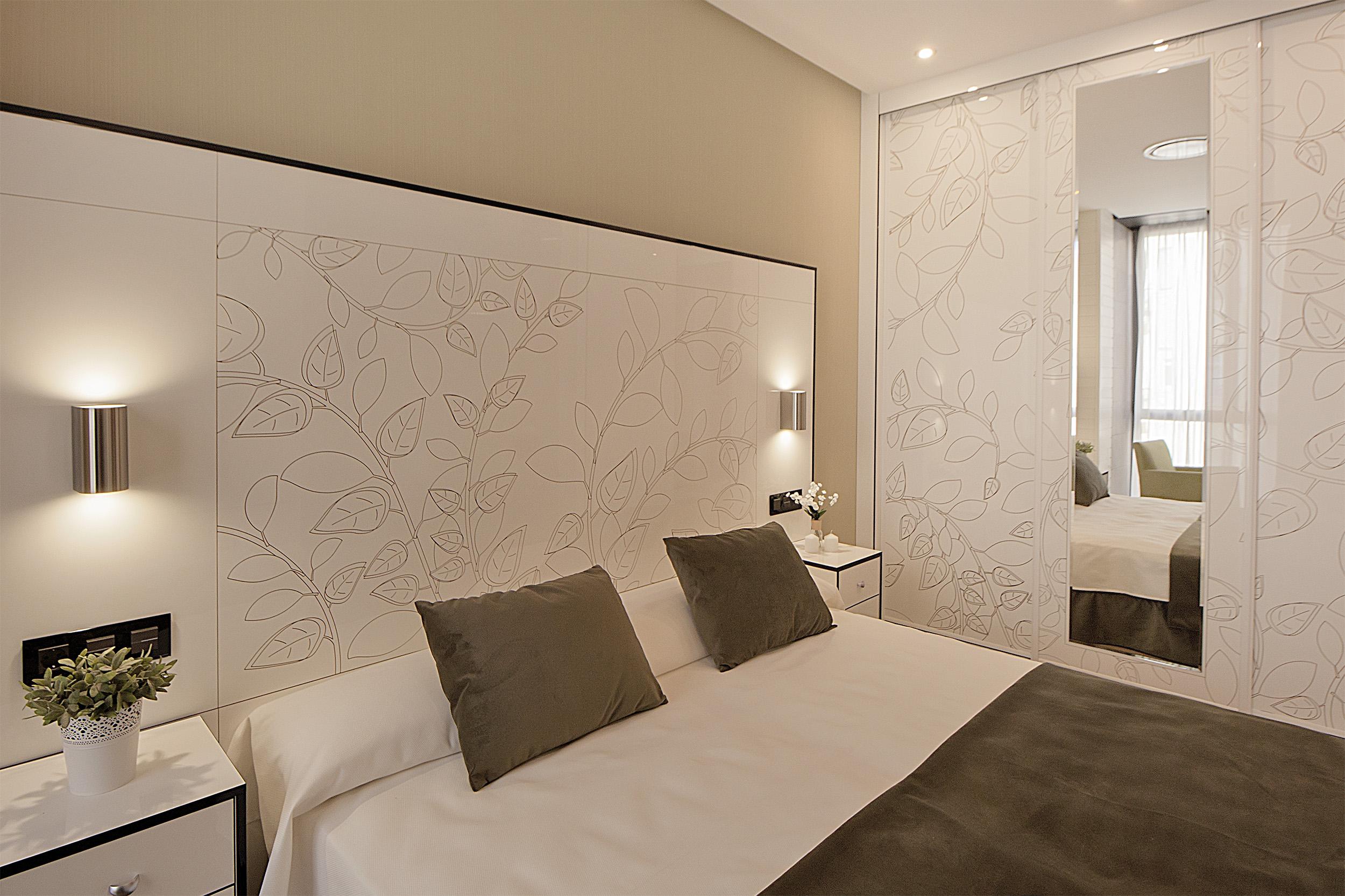Apartamentos Suites Oficentro Deluxe Malaga Bagian luar foto